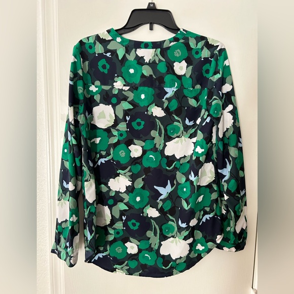 Merona Pretty Green Floral Long Sleeve V Neck Blouse Shirt. Size Medium - Picture 4 of 8